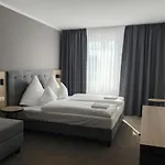 Hi Grand Отель 3*