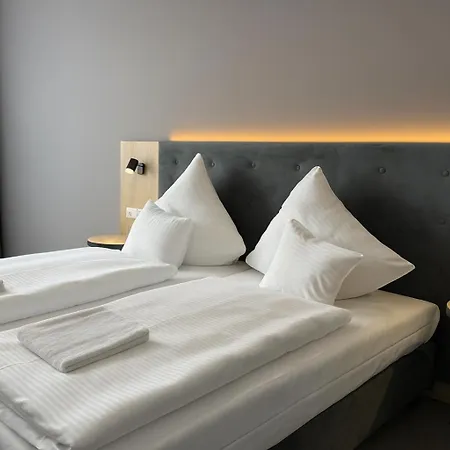 Hi Grand Hotel 3*
